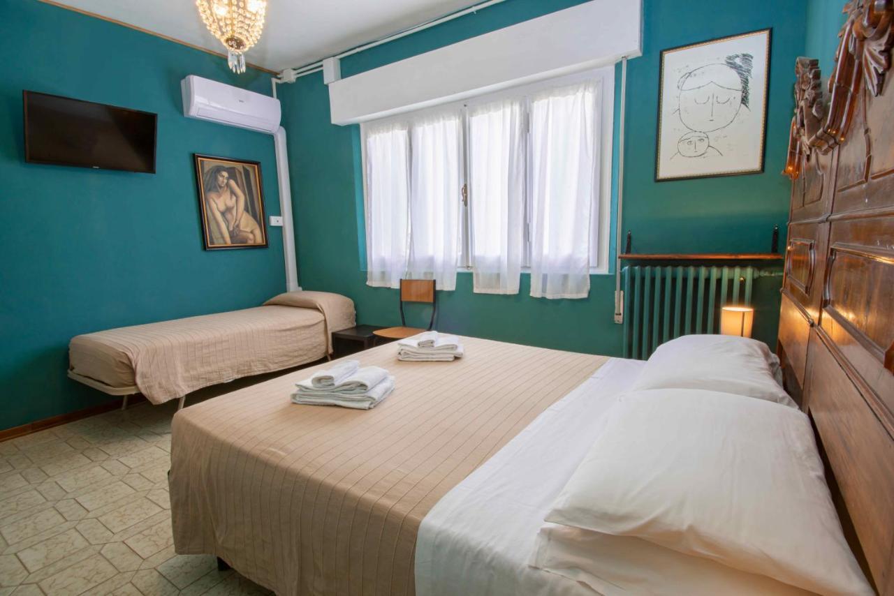 La Villa Cervia Bagian luar foto