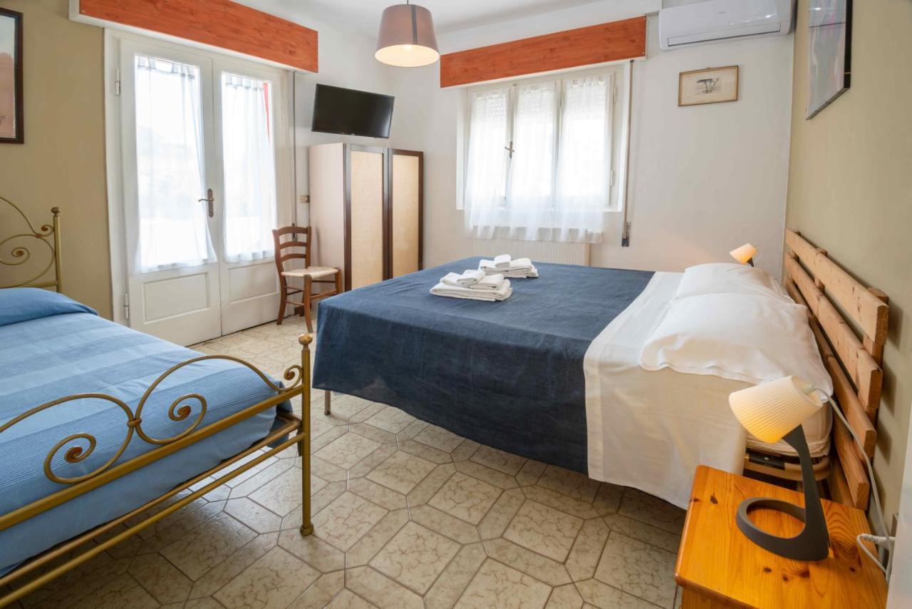 La Villa Cervia Bagian luar foto