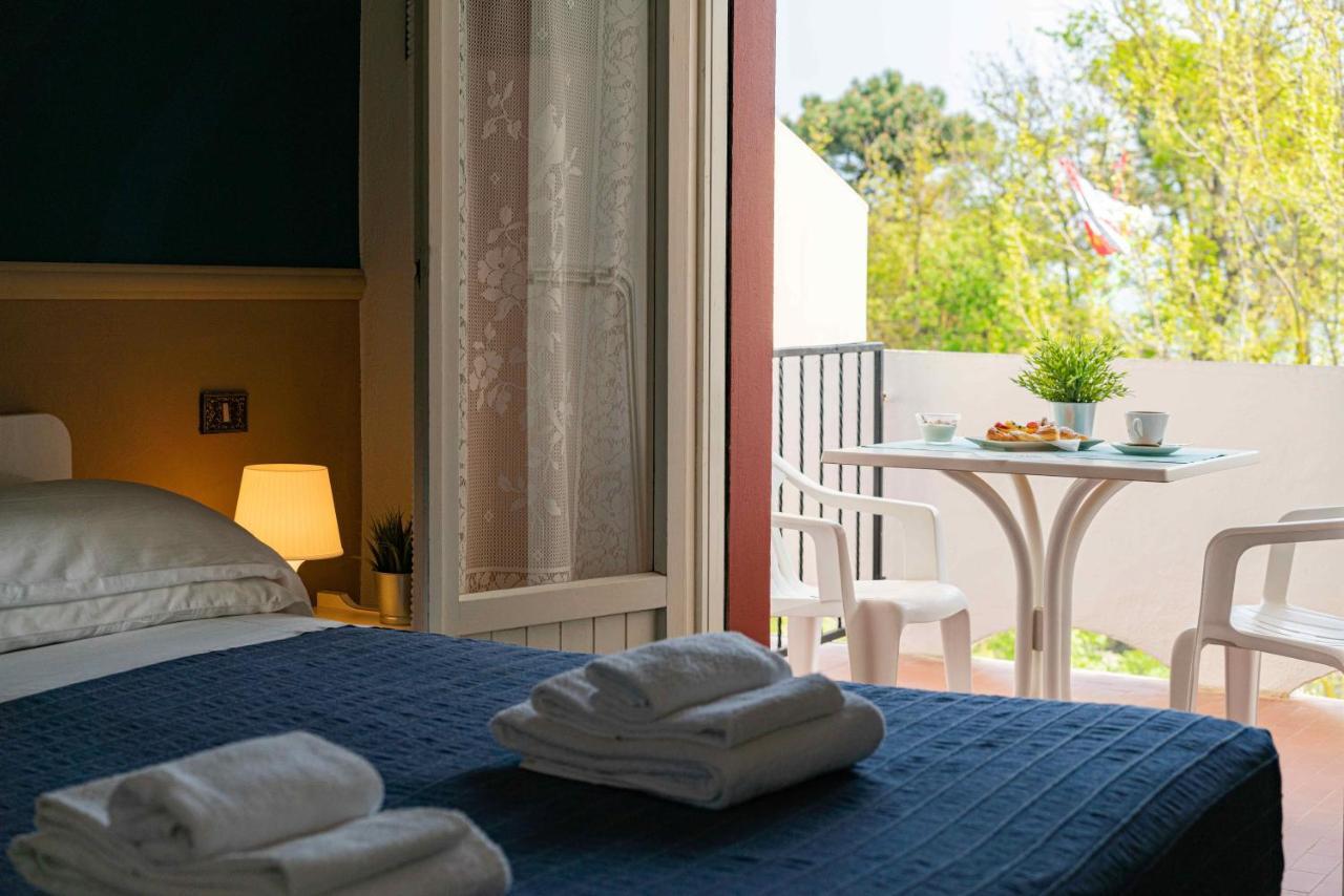 La Villa Cervia Bagian luar foto