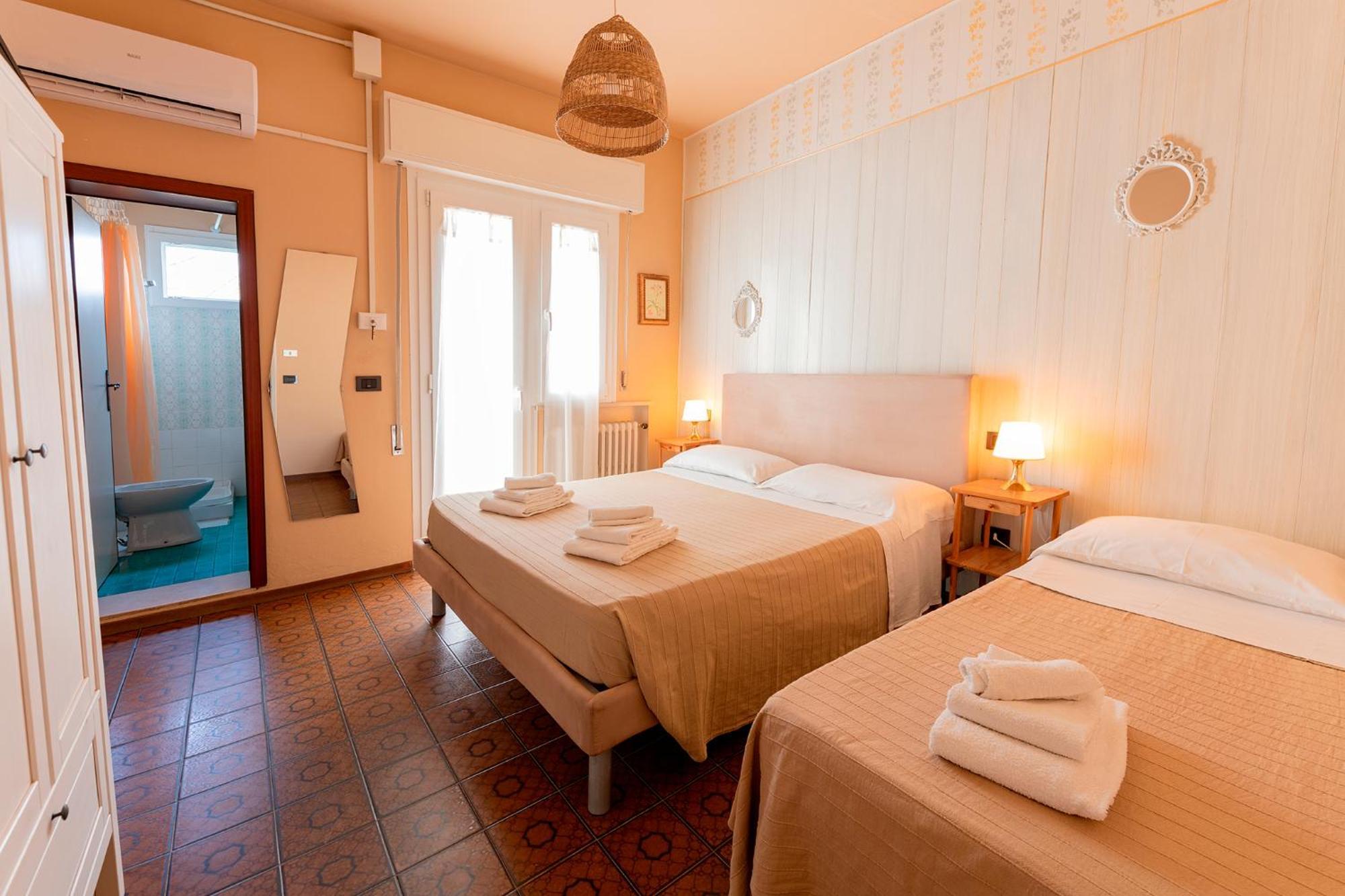 La Villa Cervia Bagian luar foto